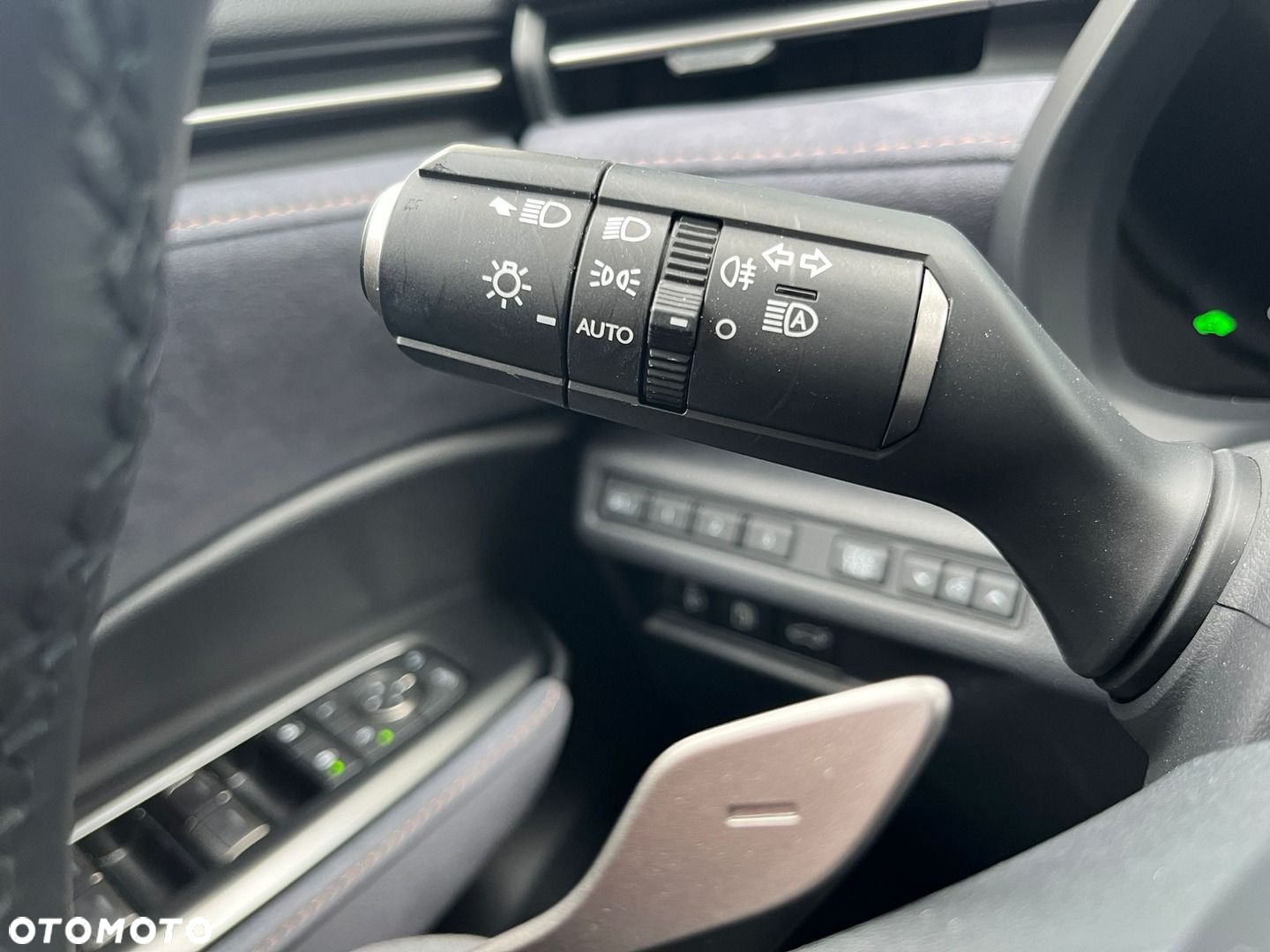 Lexus LBX 1.5 Hybrid Cool - 28