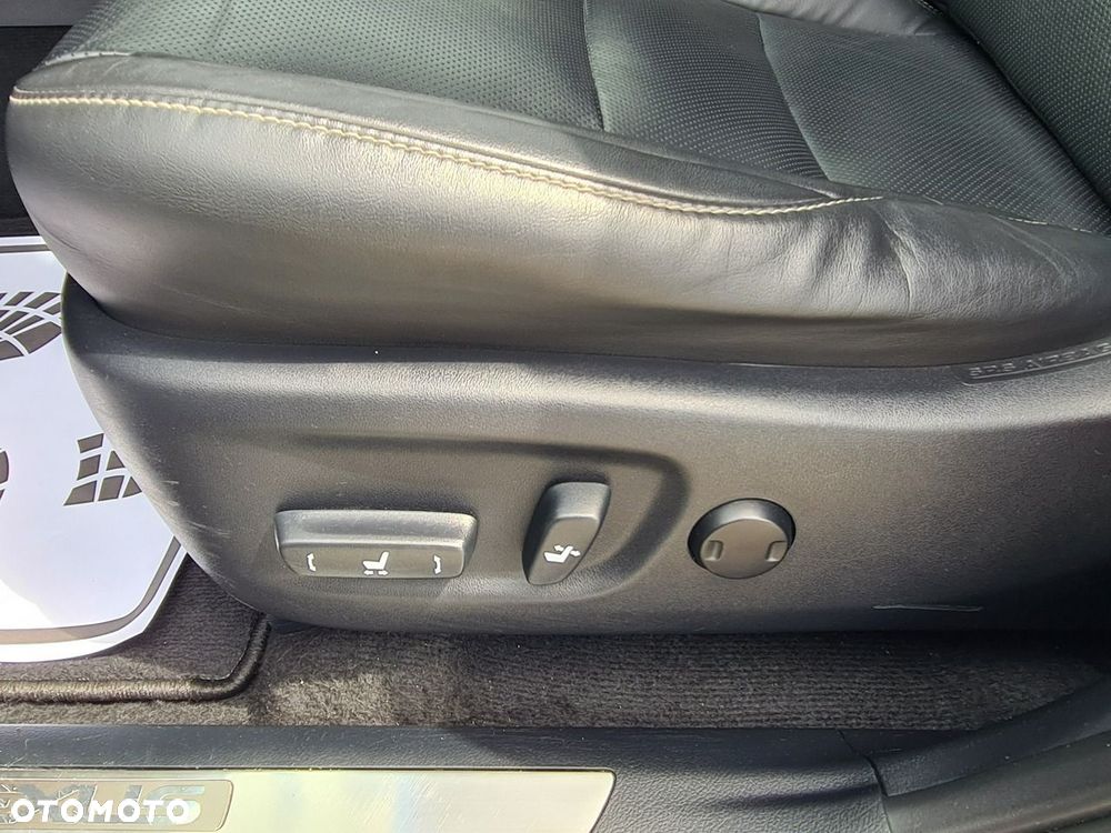Lexus NX 300h Prestige AWD - 24