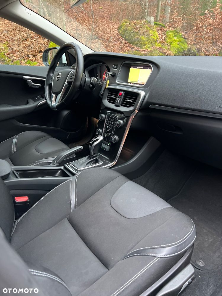 Volvo V40 D3 Geartronic Inscription - 3