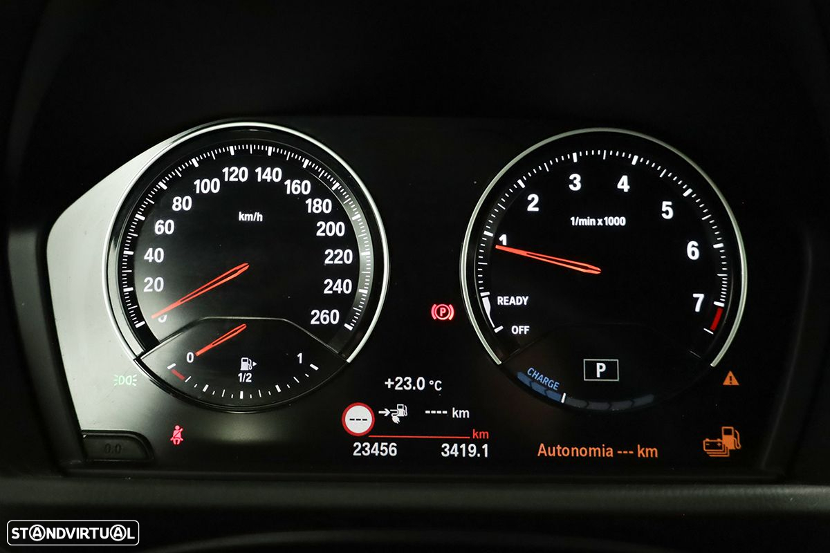 BMW X2 25 e xDrive Pack M - 17