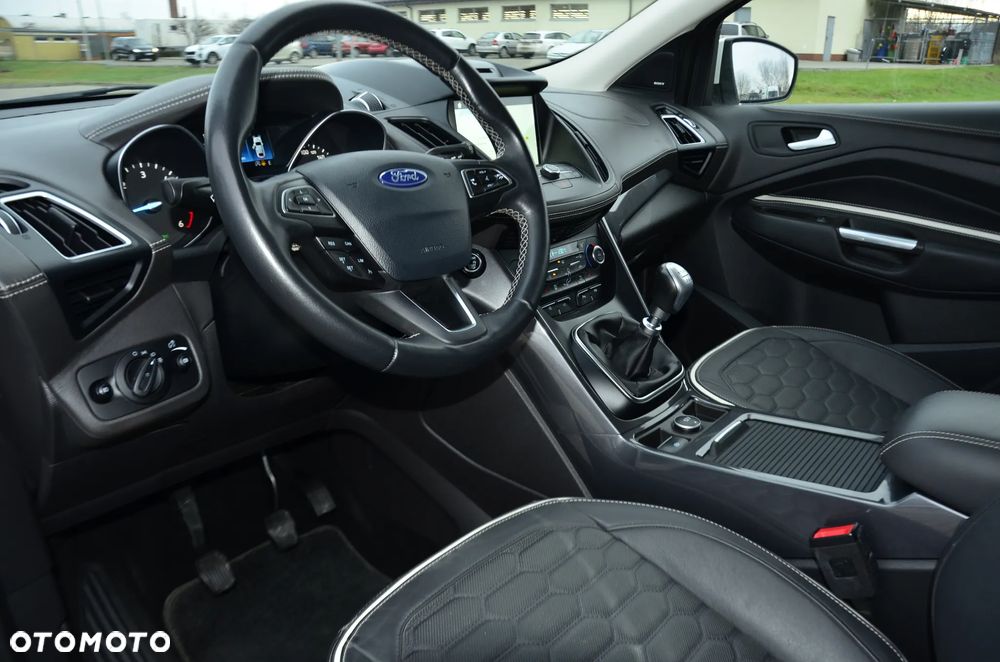 Ford Kuga Vignale 2.0 TDCi FWD - 18