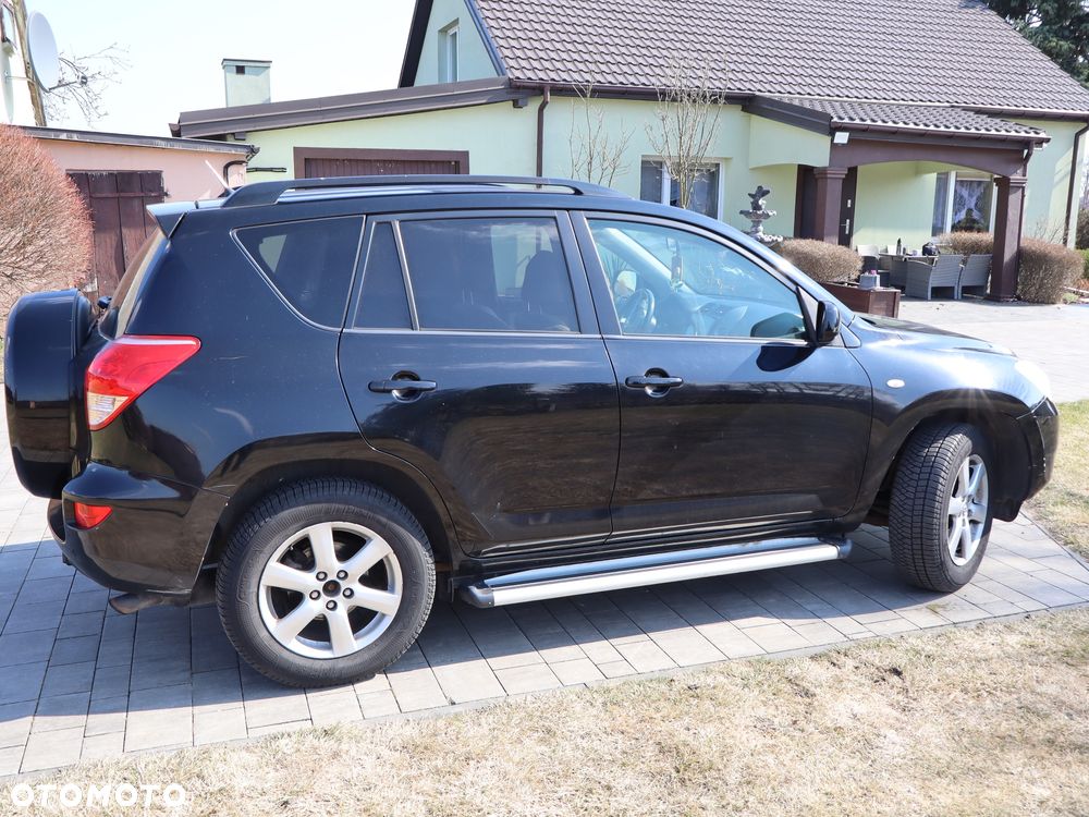 Toyota RAV4 - 3