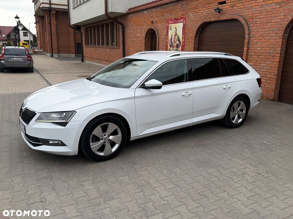 Skoda Superb 1.6 TDI GreenLine - 2