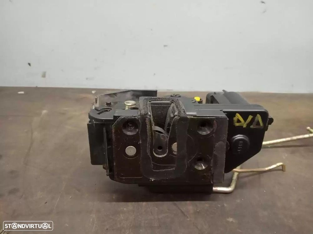 FECHADURA PORTA FRONTAL DIREITA HYUNDAI GETZ 2004 - - 2