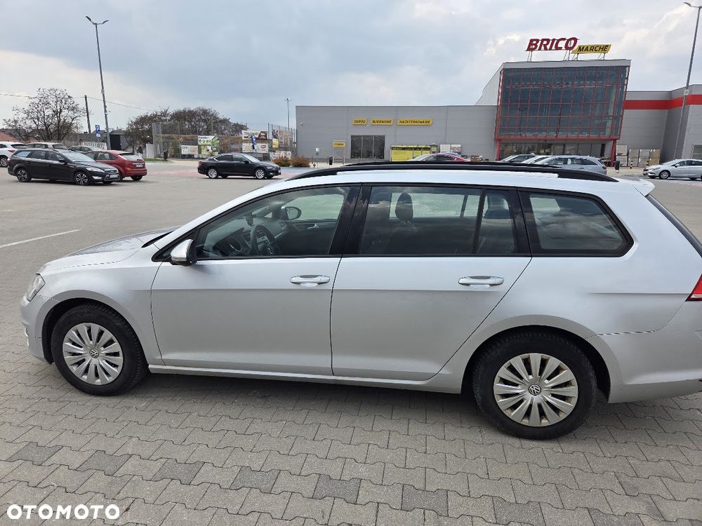Volkswagen Golf 1.6 TDI BMT Comfortline - 3