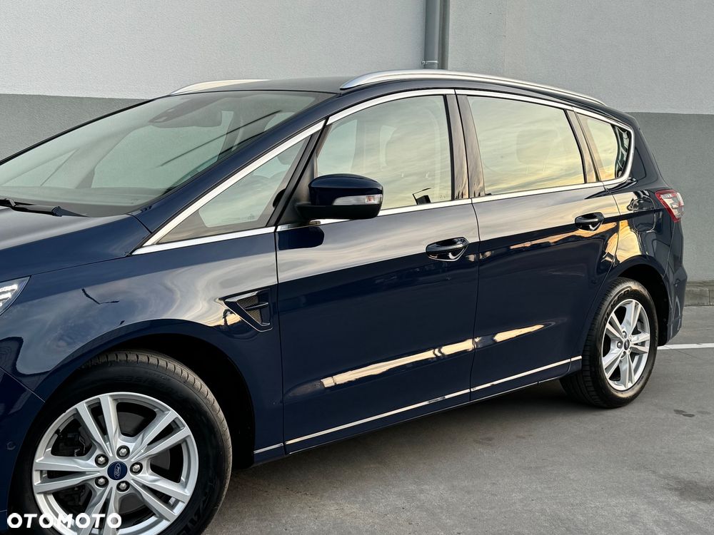 Ford S-Max 2.0 EcoBlue Titanium - 19