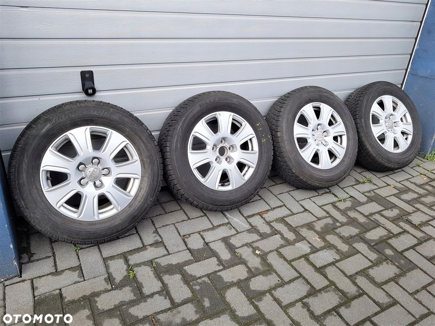 AUDI Q3 08 koła zimowe felga felgi 215/65/16 8U0601025 - 2