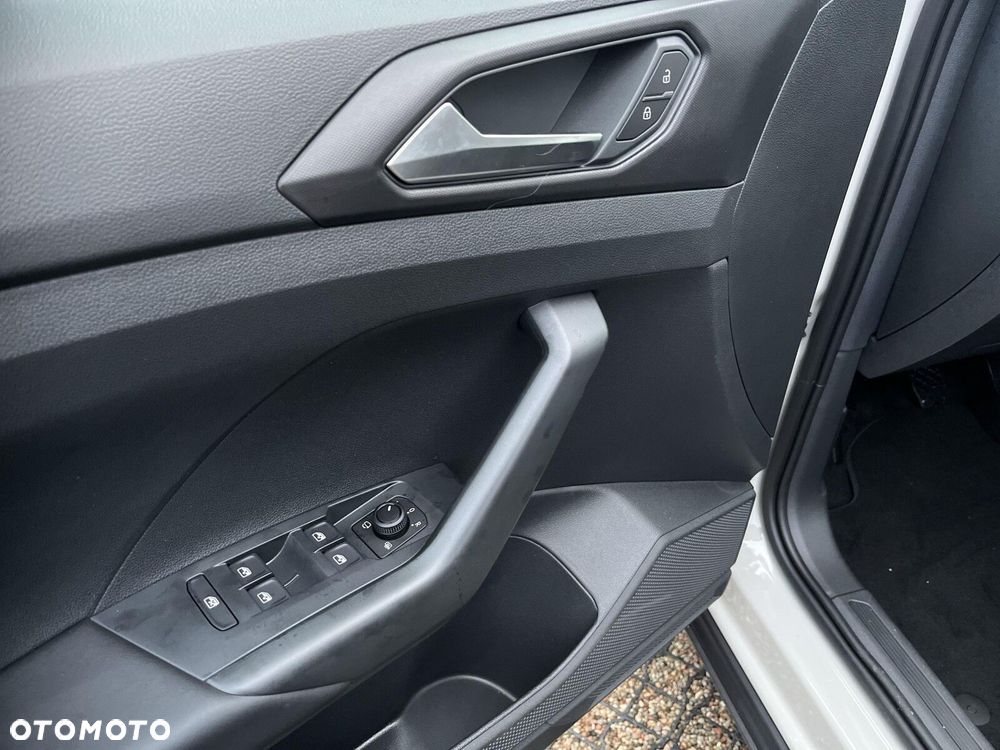 Volkswagen T-Cross - 20