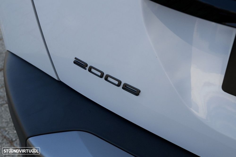 Peugeot 2008 1.2 PureTech Allure Pack EAT8 - 37