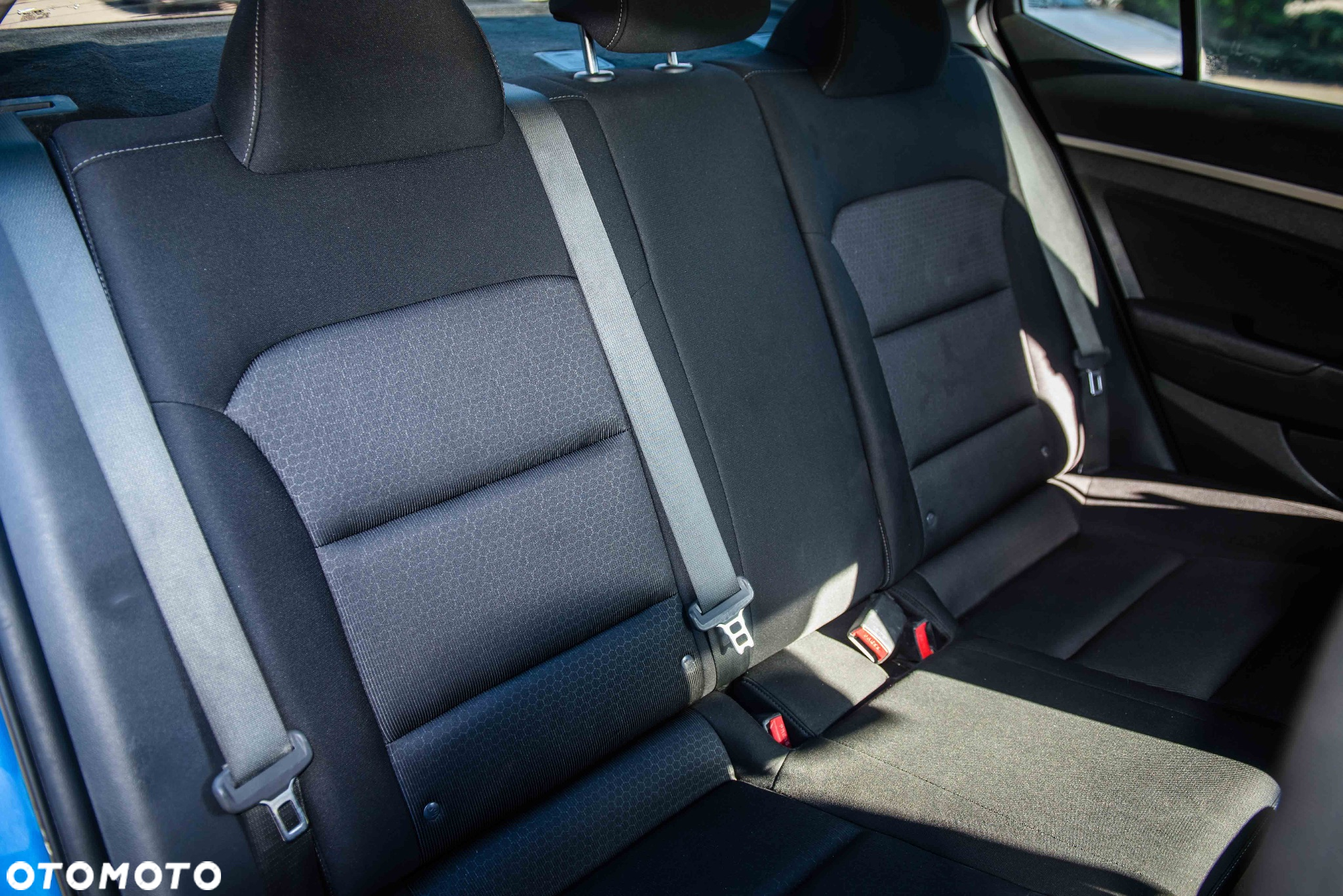 Hyundai Elantra - 14