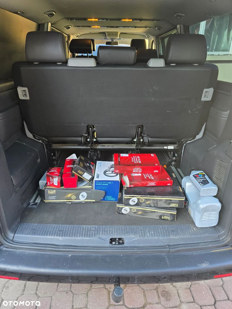 Volkswagen Multivan - 27