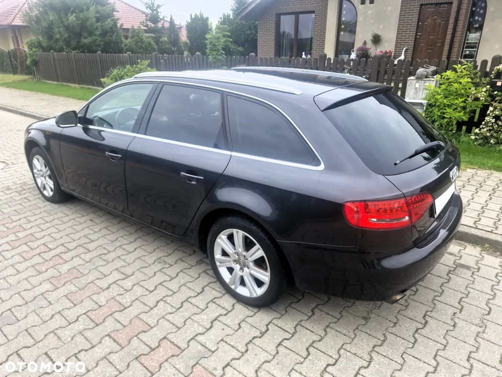 Audi A4 Avant - 10