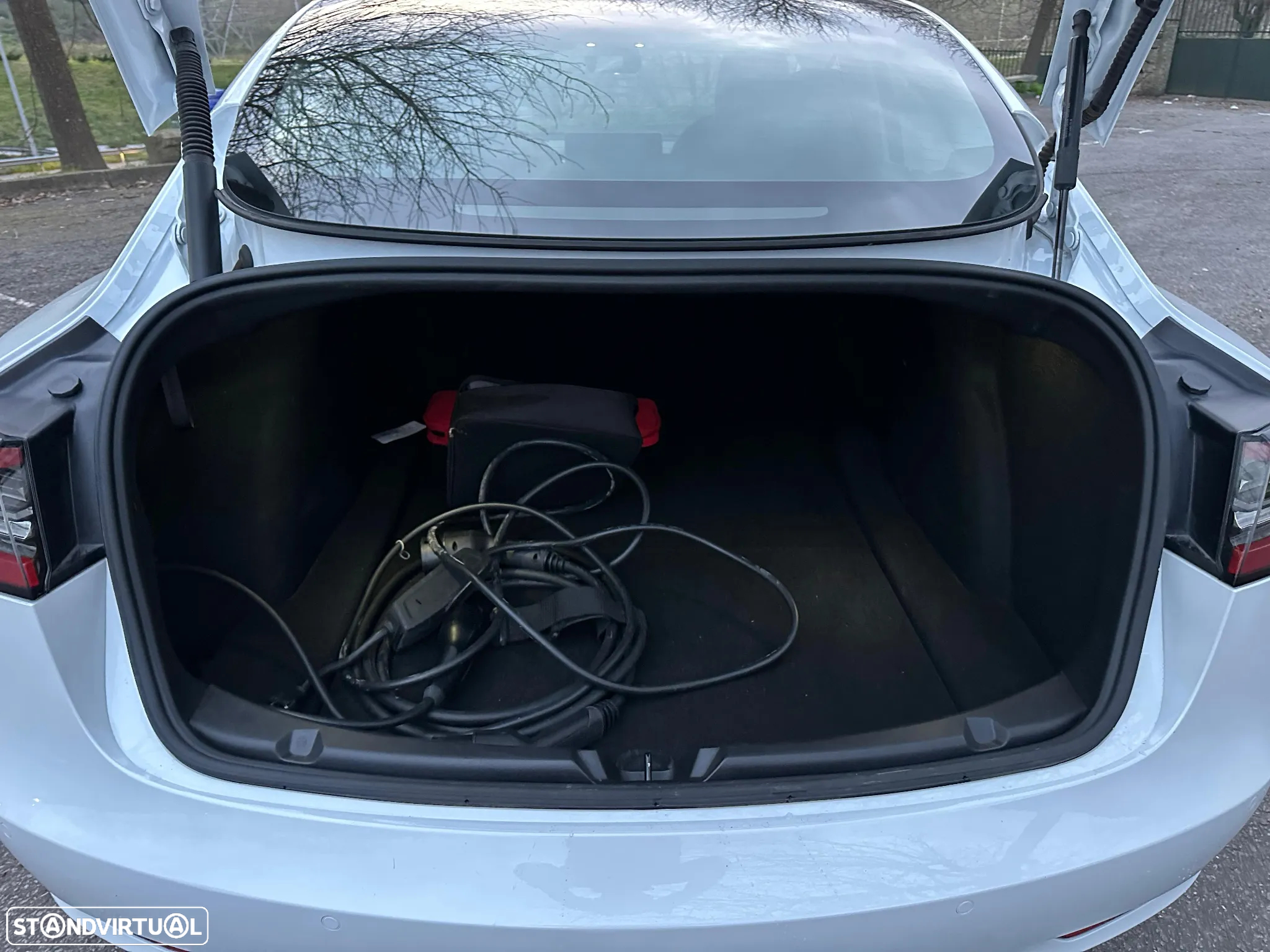 Tesla Model 3 Long Range AWD Dual Motor - 36
