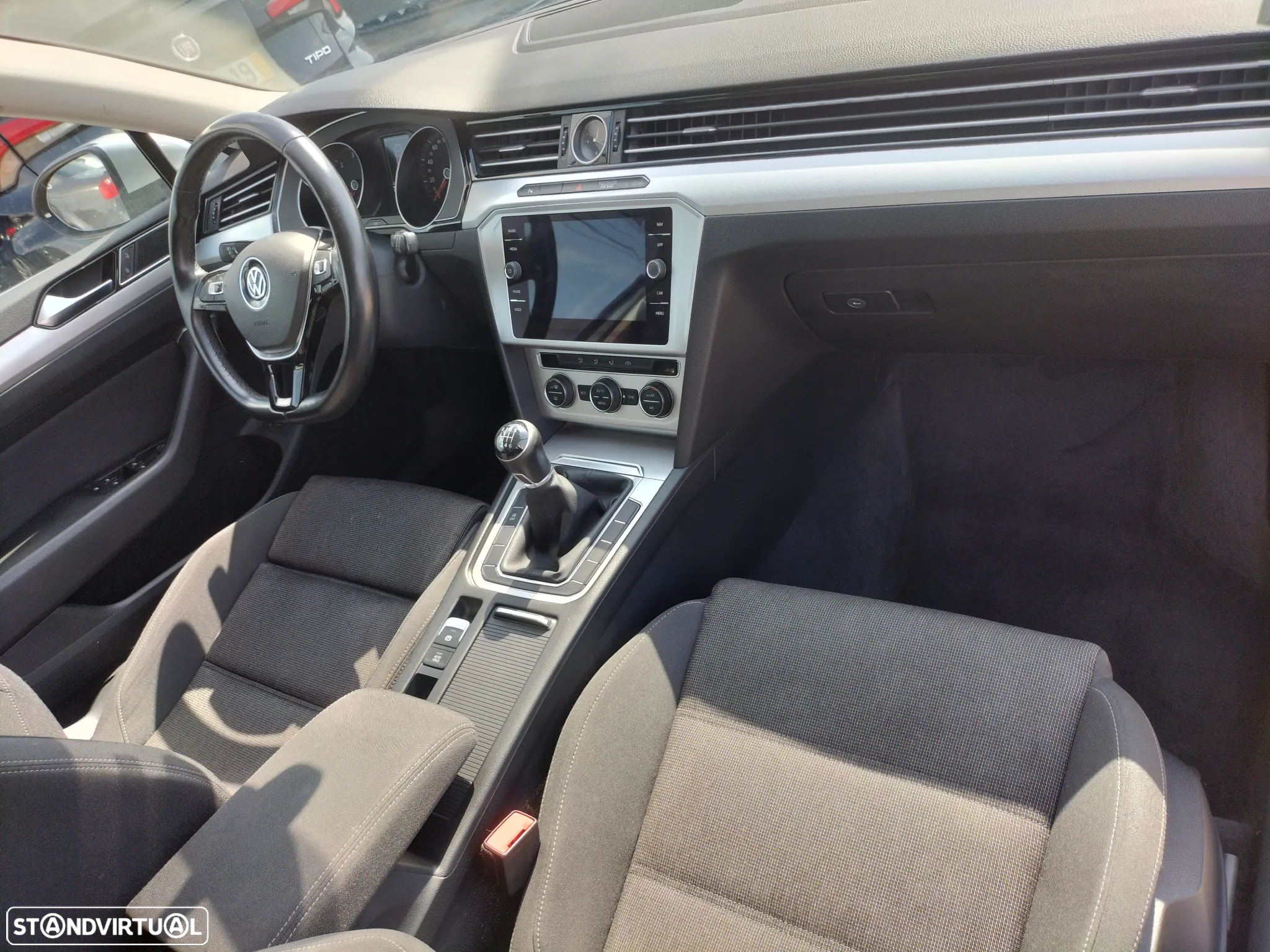 VW Passat Variant 2.0 TDi (BlueMotion ) Comfortline - 12