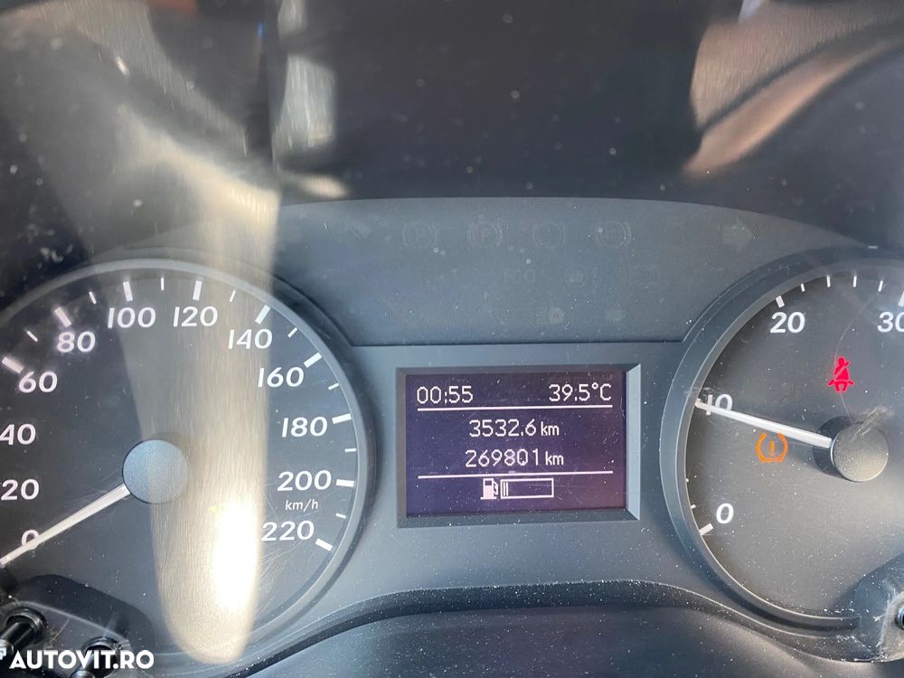 Mercedes-Benz VITO - 13