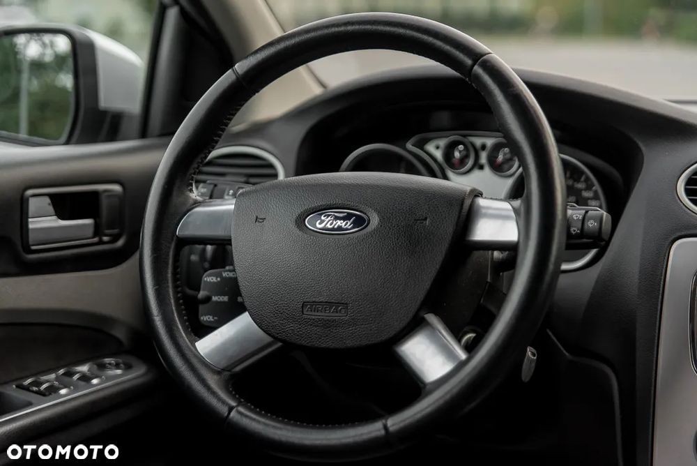 Ford Focus - 22