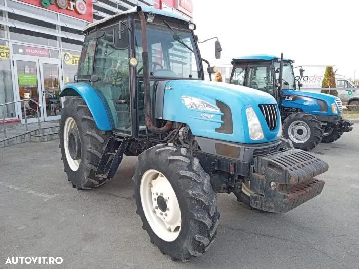 LS Tractor LS Plus 70, cu cabina, 71 CP, tractiune 4x4 - 4