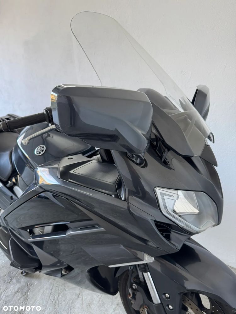 Yamaha FJR - 15