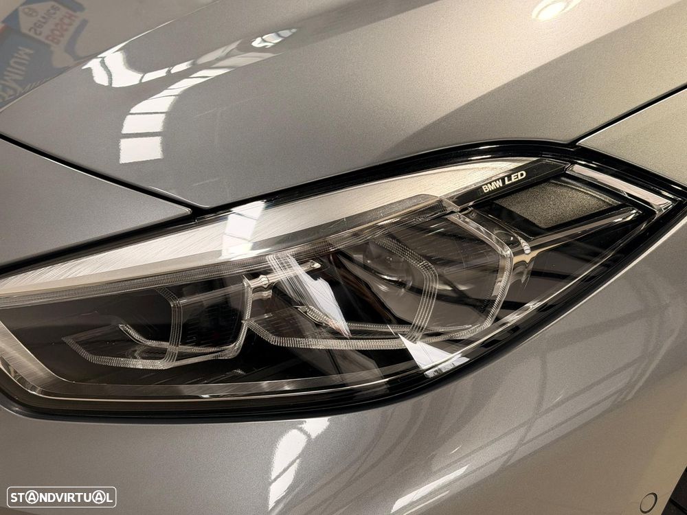 BMW 116 d Pack Desportivo M Auto - 7