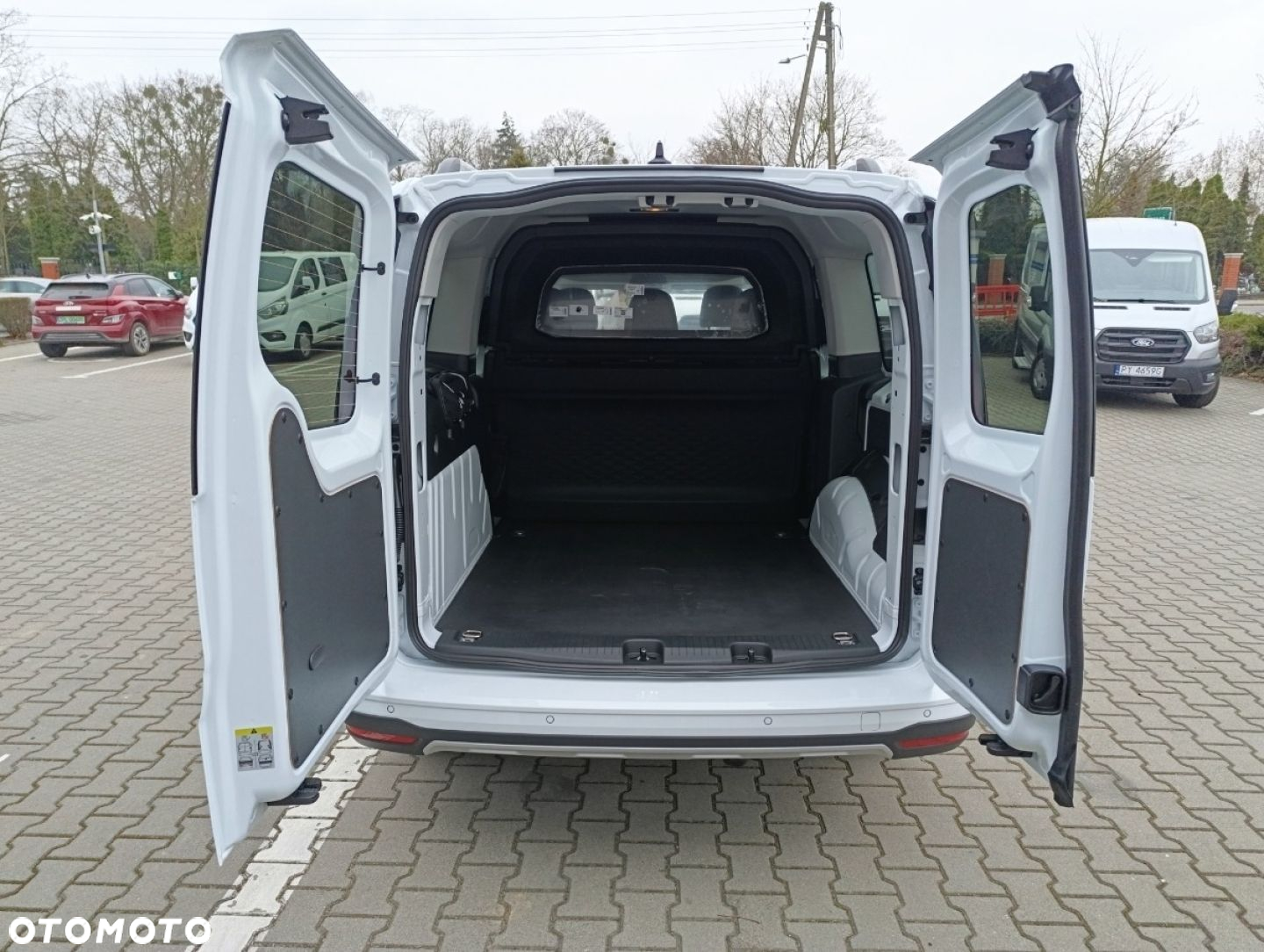 Ford Transit Connect - 14