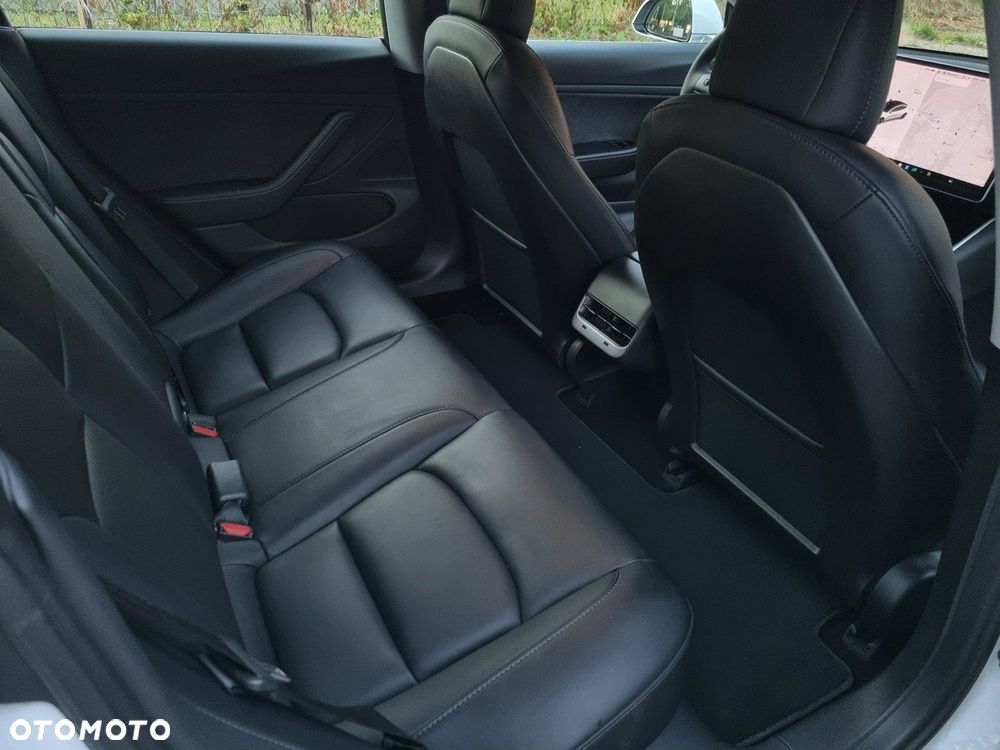 Tesla Model 3 Langstreckenbatterie Allradantrieb Dual Motor - 21