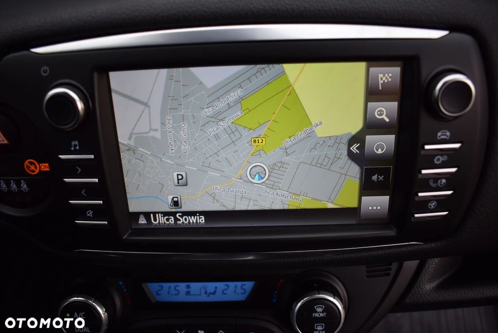 Toyota Yaris 1.5 20th Anniversary CVT - 37