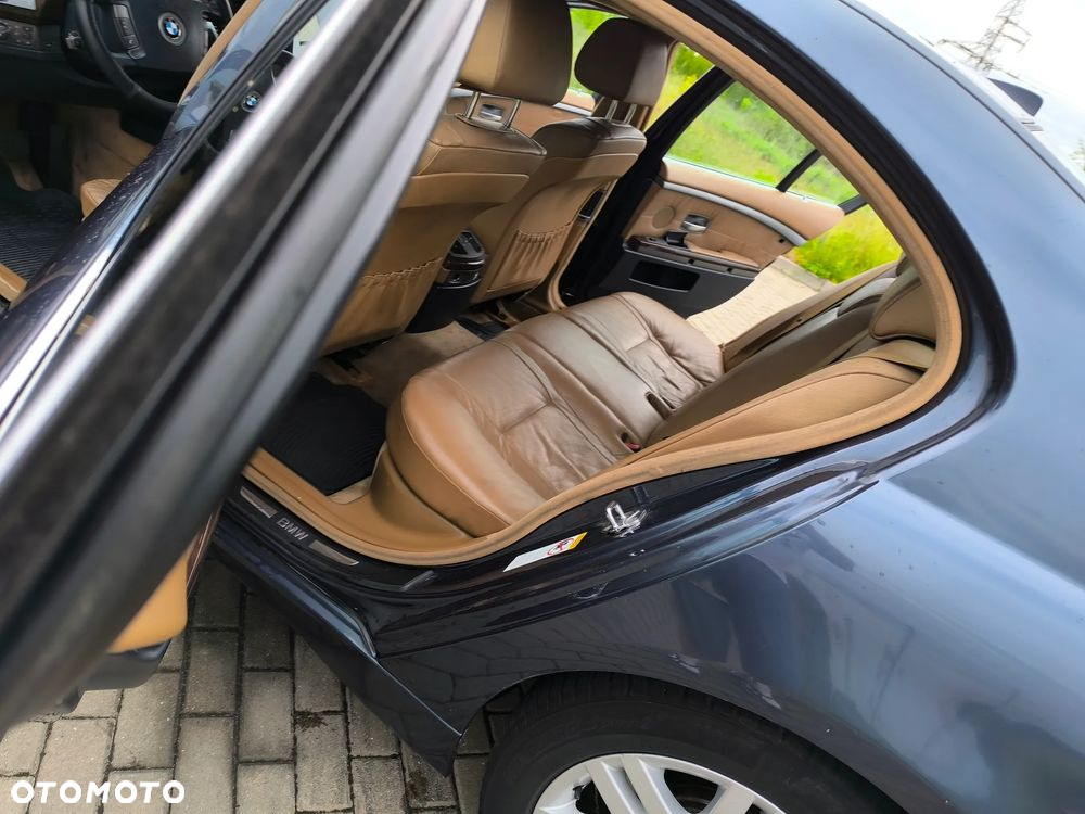 BMW Seria 7 730d - 26