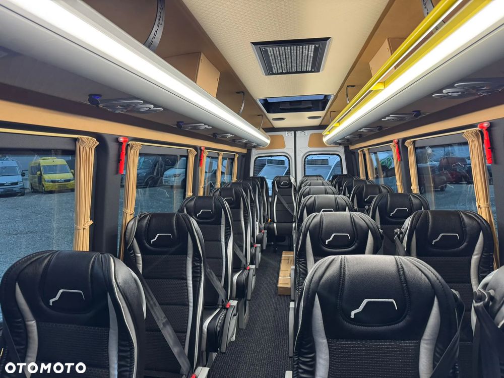 Mercedes-Benz Sprinter 519 - 8