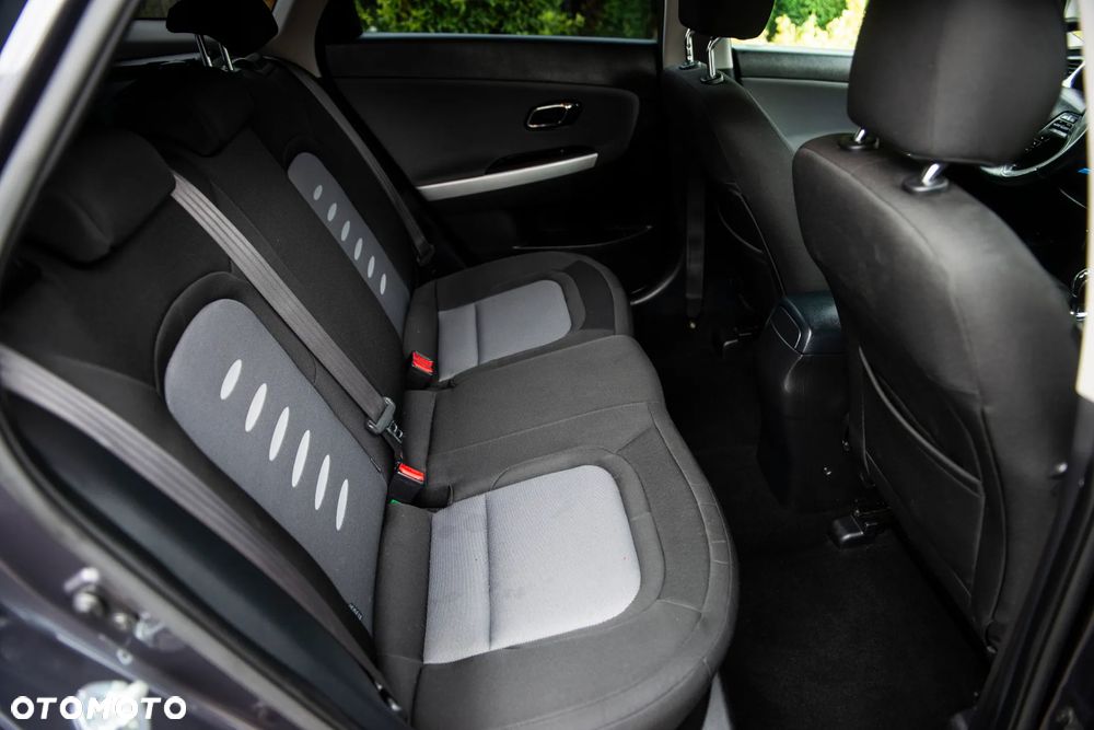 Kia Ceed 1.6 GDI ISG Vision - 35