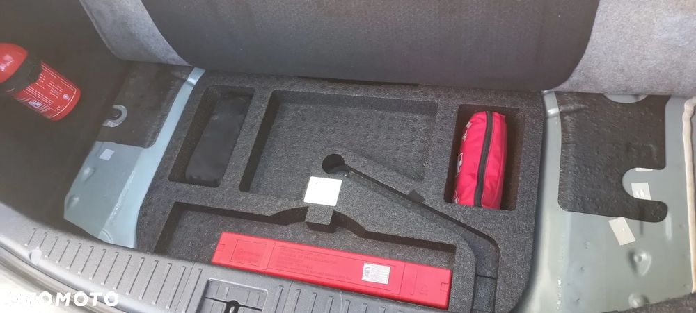 Mazda 6 2.0 Sport - 16