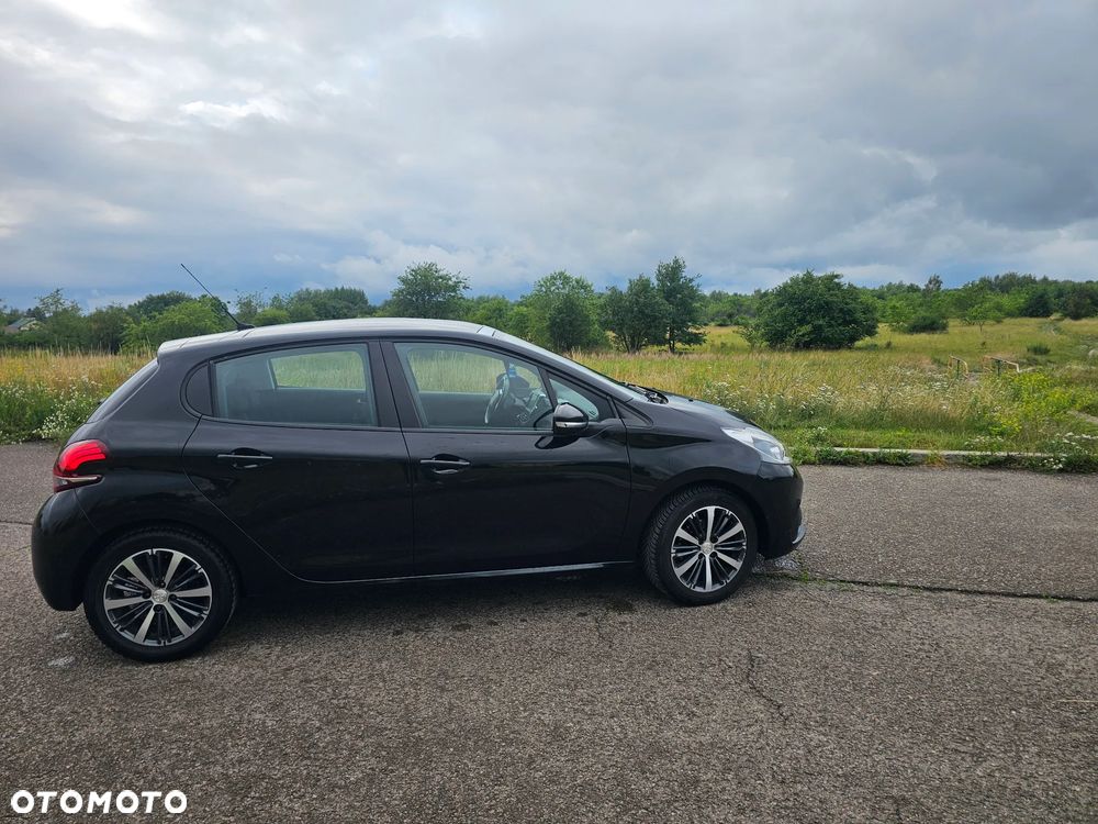 Peugeot 208 PureTech 82 Urban Move - 8