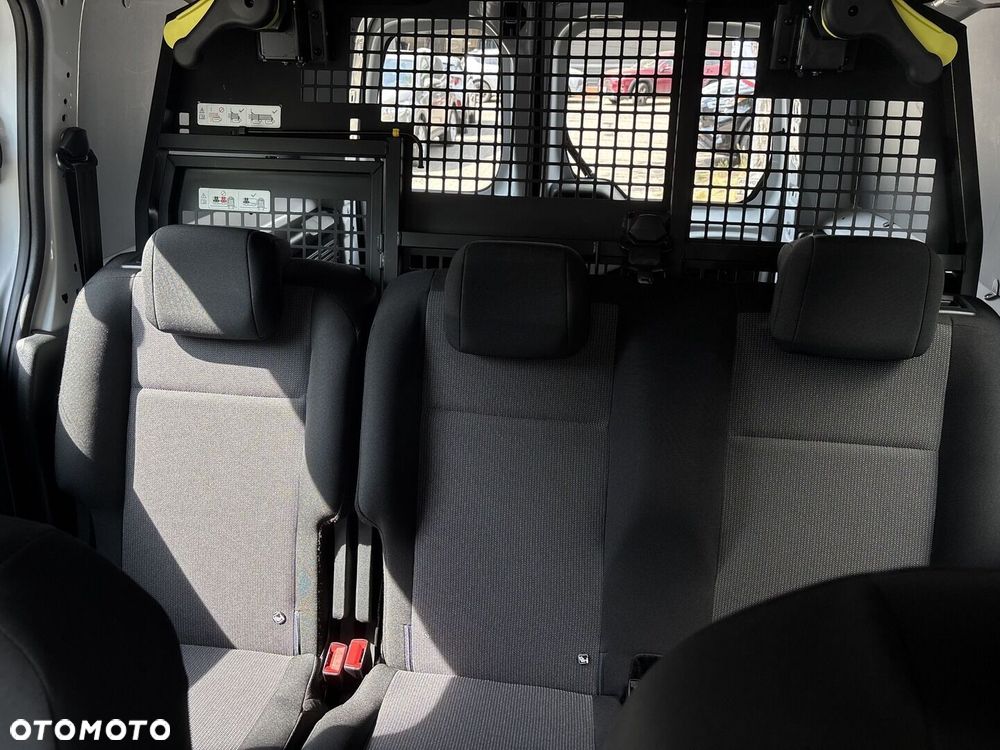 Toyota Proace City - 16