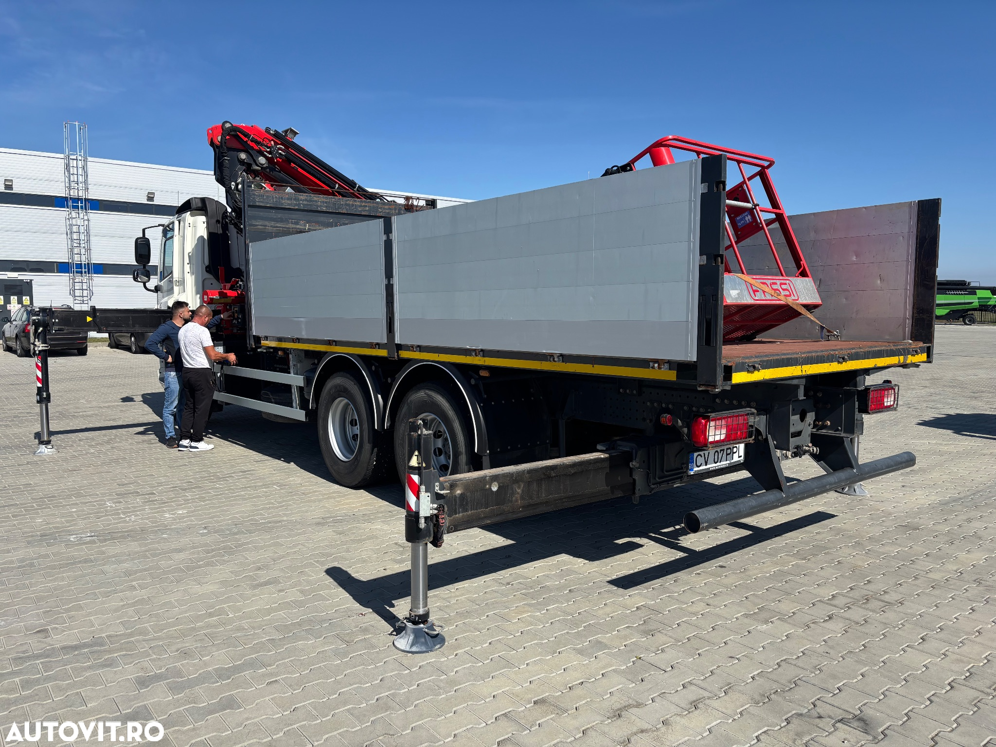 DAF CF 410, Macara Fassi F415 13,5 tone, 17000km originali, 270 ore de lucru - 26