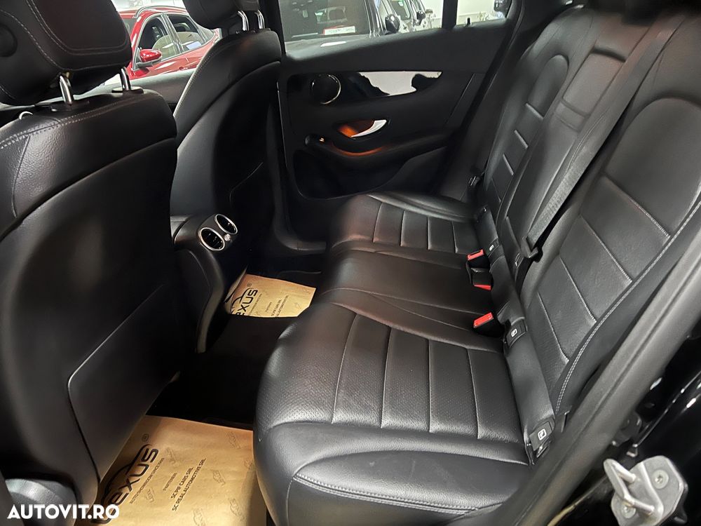 Mercedes-Benz GLC - 21