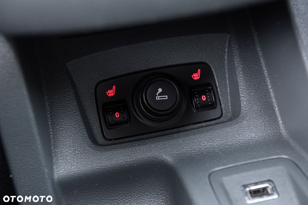 Ford Grand C-MAX - 27