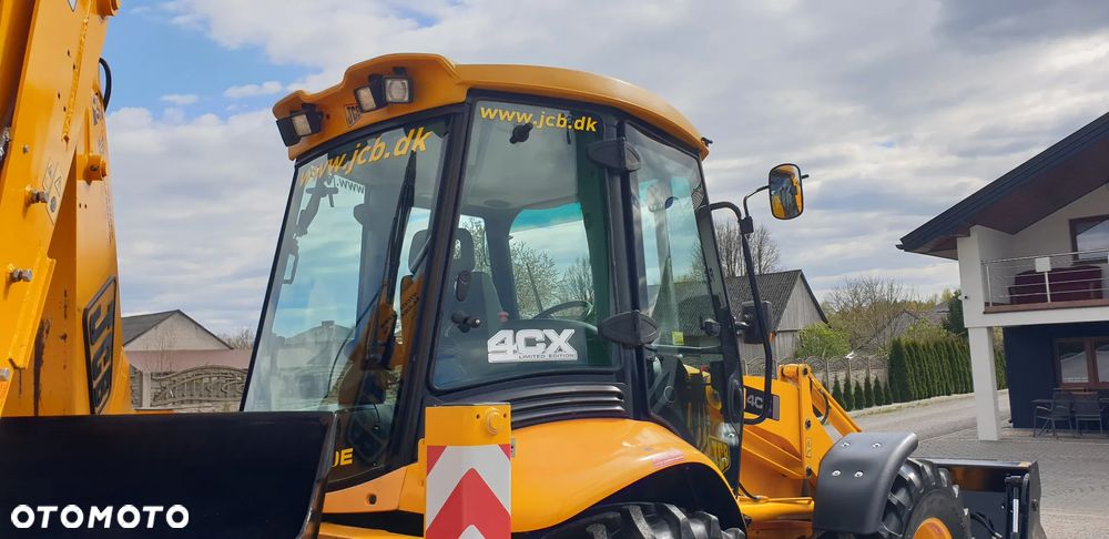 JCB 4CX rok 2007 SPROWADZONY FULL OPCJA skrzynia torquelock na dżojstikach - 24