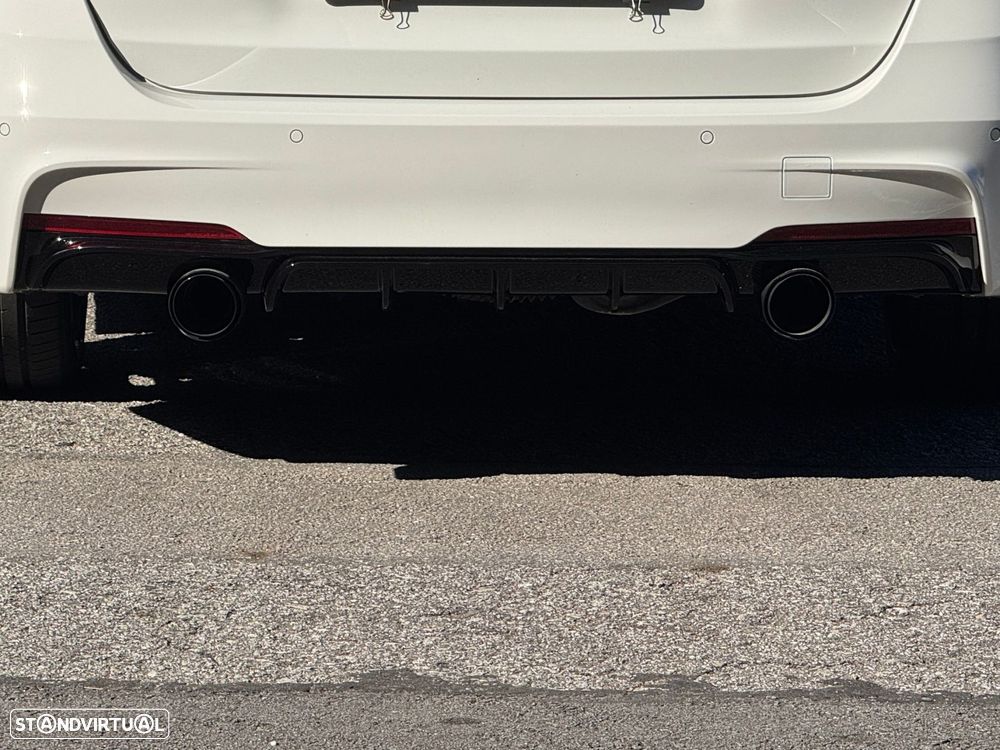 BMW 318 d Pack M - 44