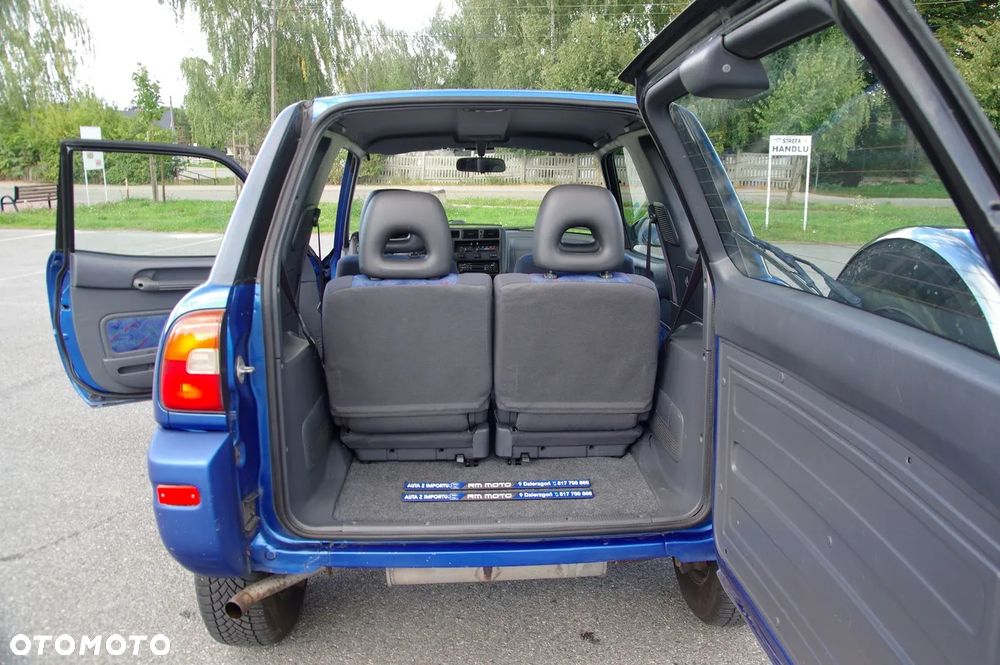 Toyota RAV4 2.0 Special - 21