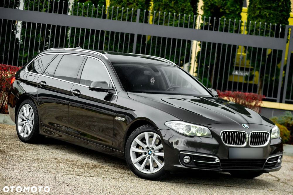 BMW Seria 5 530d Touring Luxury Line - 11