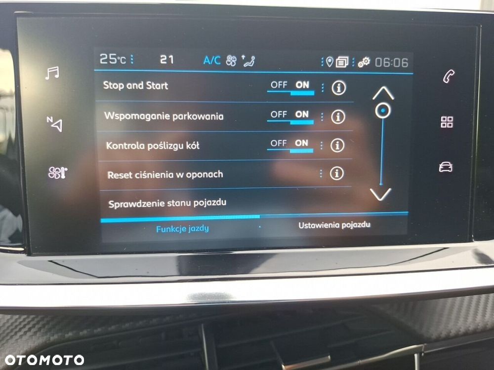 Peugeot 2008 1.2 PureTech Allure S&S EAT8 - 24