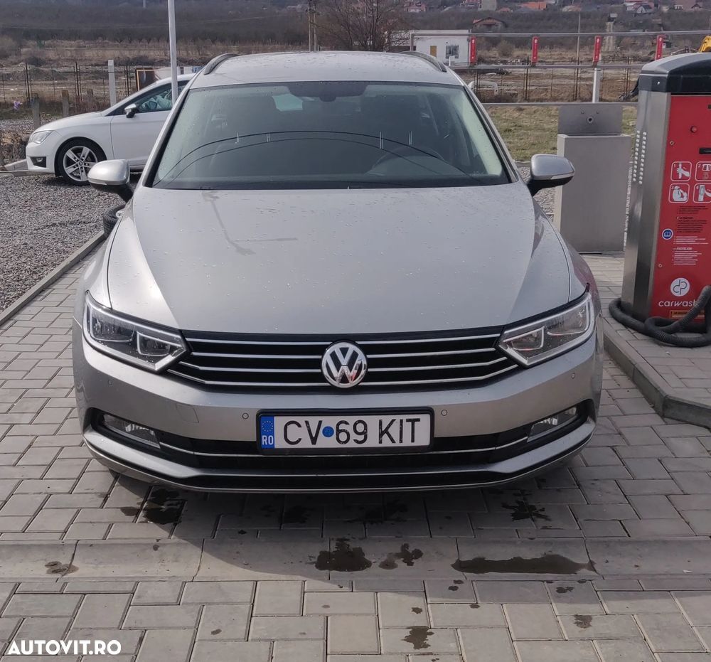 Volkswagen Passat 1.6 TDI Comfortline - 1