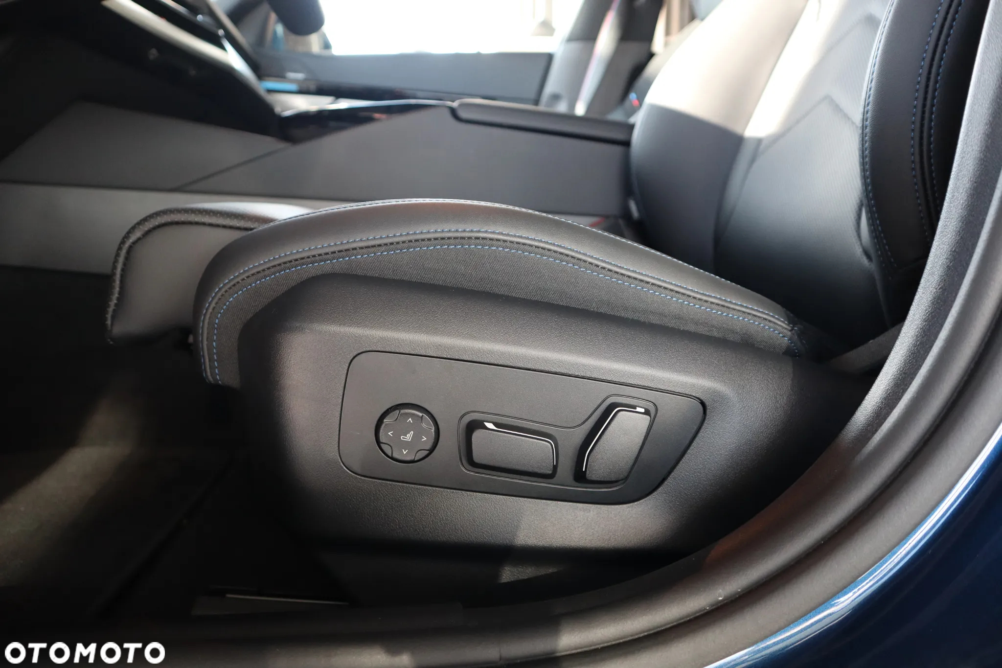 BMW Seria 5 520d xDrive mHEV M Sport - 25