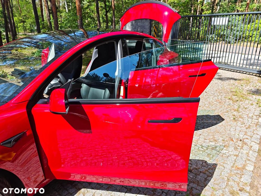 Tesla Model 3 - 6