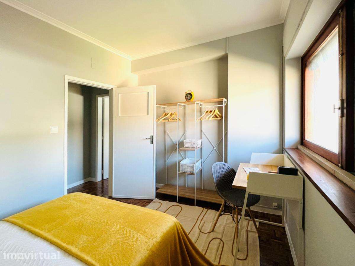 Quarto - localizado em Bairro do Sol Coimbra - Grande imagem: 2/7