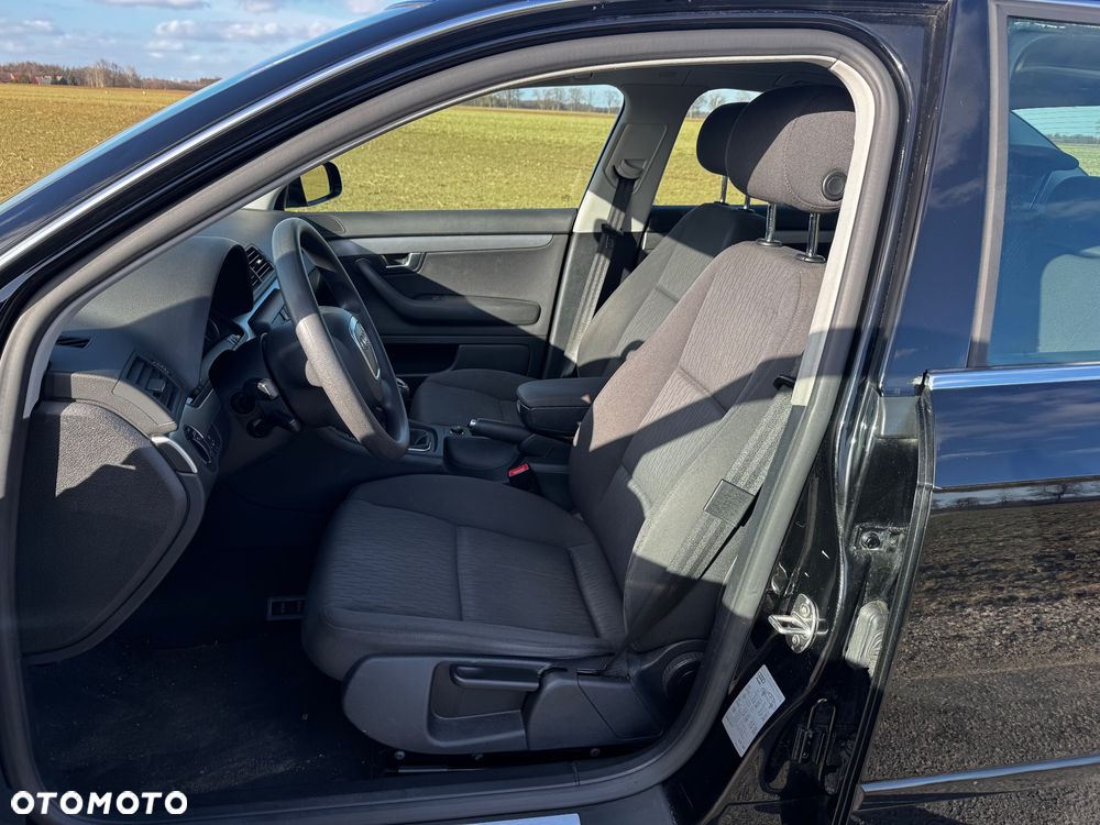 Audi A4 Limousine - 23