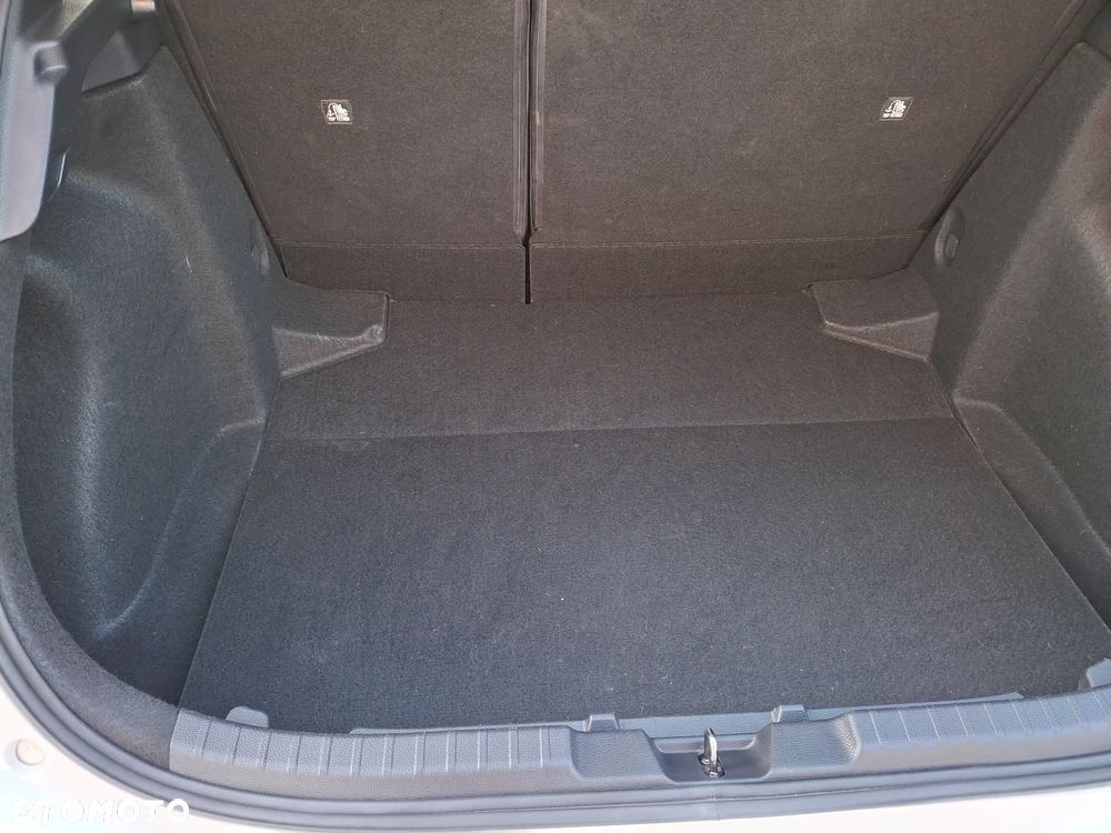 Toyota Corolla 1.8 Hybrid Comfort - 24