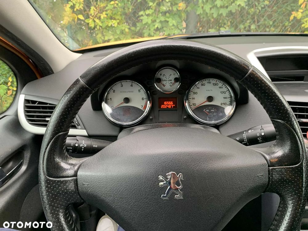 Peugeot 207 120 Automatik Premium - 11