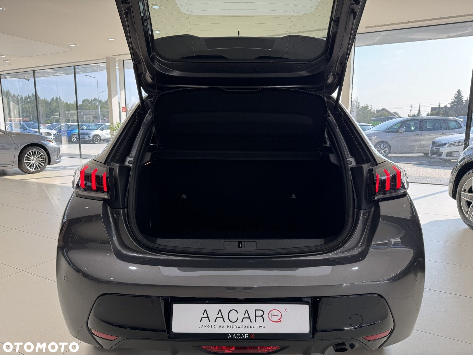 Peugeot 208 1.2 PureTech Allure S&S EAT8 - 17