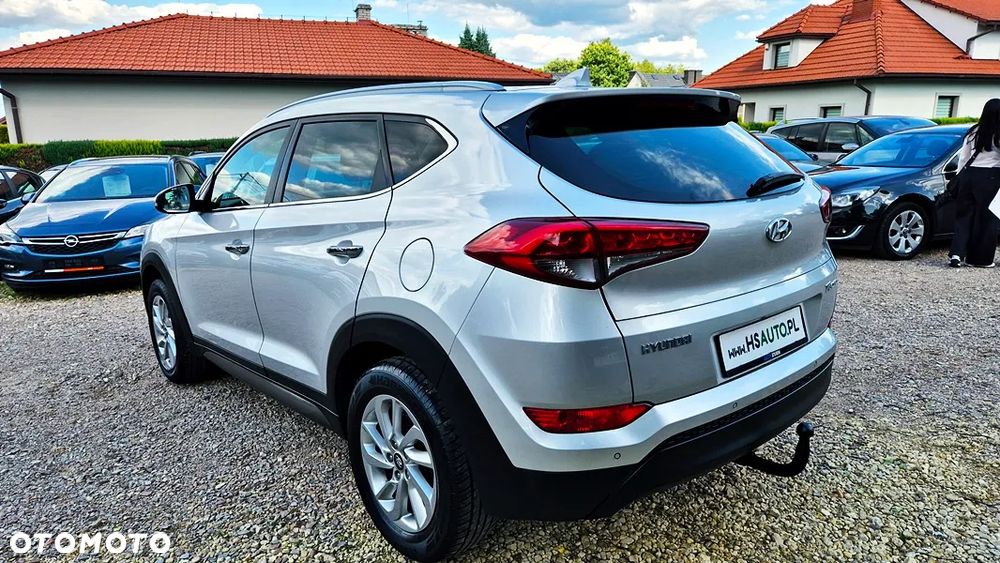 Hyundai Tucson 1.6 GDI BlueDrive GO 2WD - 18