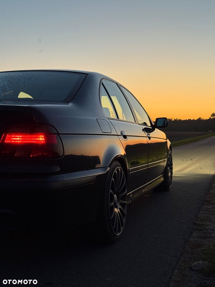BMW Seria 5 - 11